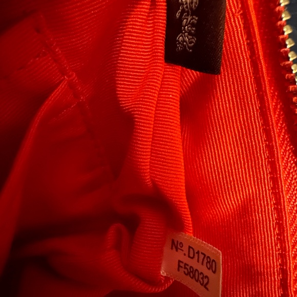 Coach Crossgrain Leather Corner Zip Wristlet Orange-Red EUC - Picture 8 of 8